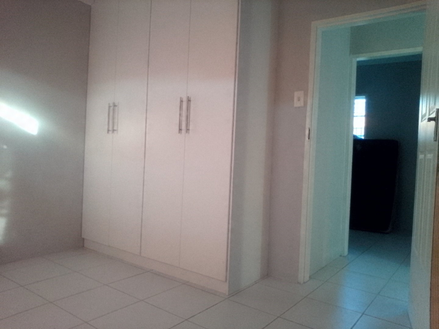 2 Bedroom Property for Sale in Elandspoort Gauteng