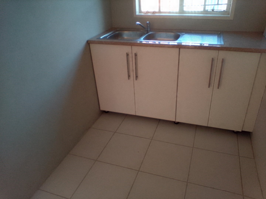 2 Bedroom Property for Sale in Elandspoort Gauteng