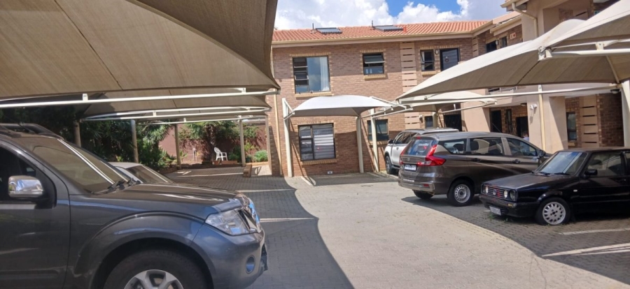 1 Bedroom Property for Sale in Primrose Hill Gauteng