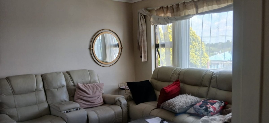 1 Bedroom Property for Sale in Primrose Hill Gauteng