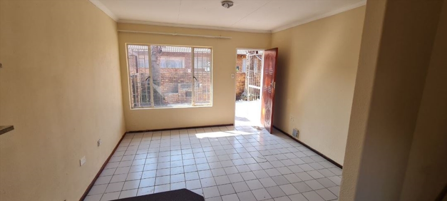 2 Bedroom Property for Sale in Terenure Gauteng