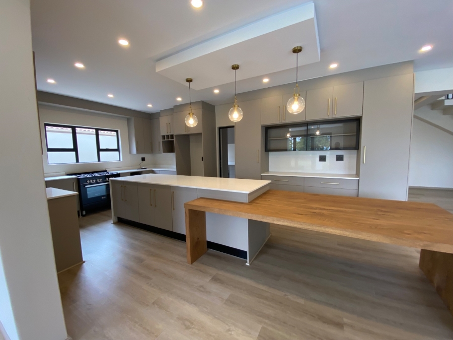 5 Bedroom Property for Sale in Emfuleni Golf Estate Gauteng
