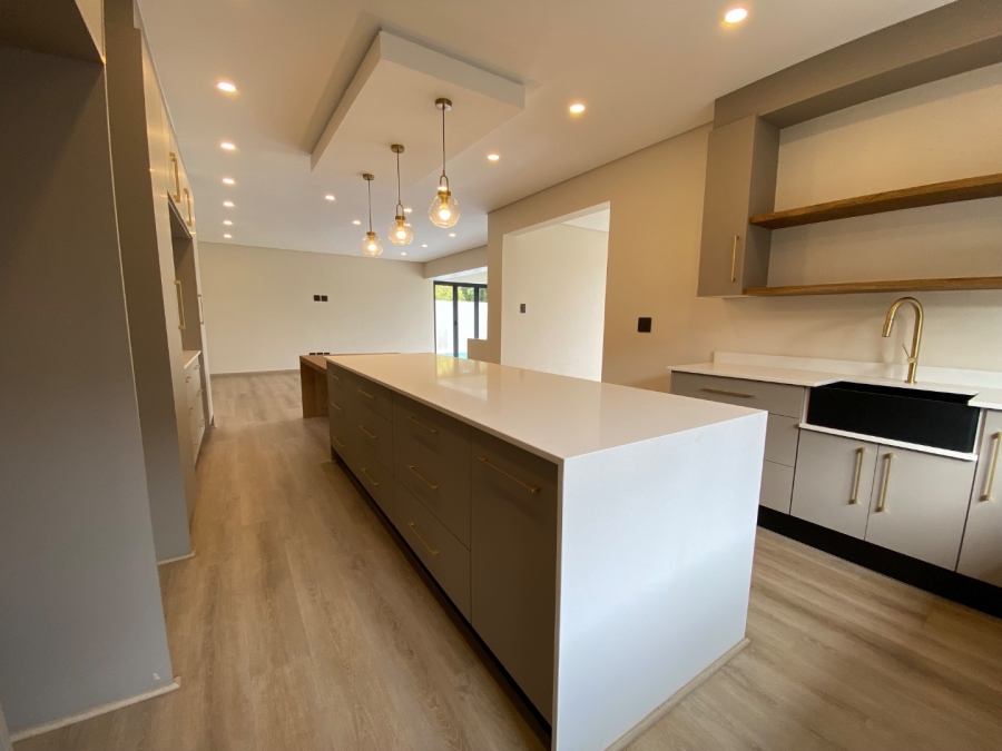 5 Bedroom Property for Sale in Emfuleni Golf Estate Gauteng