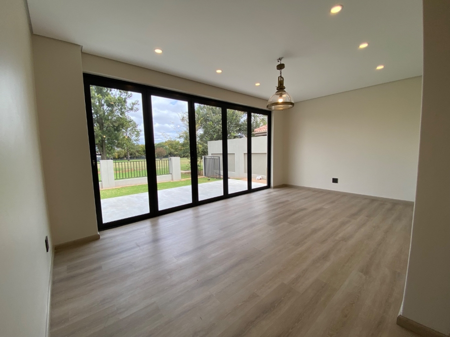 5 Bedroom Property for Sale in Emfuleni Golf Estate Gauteng