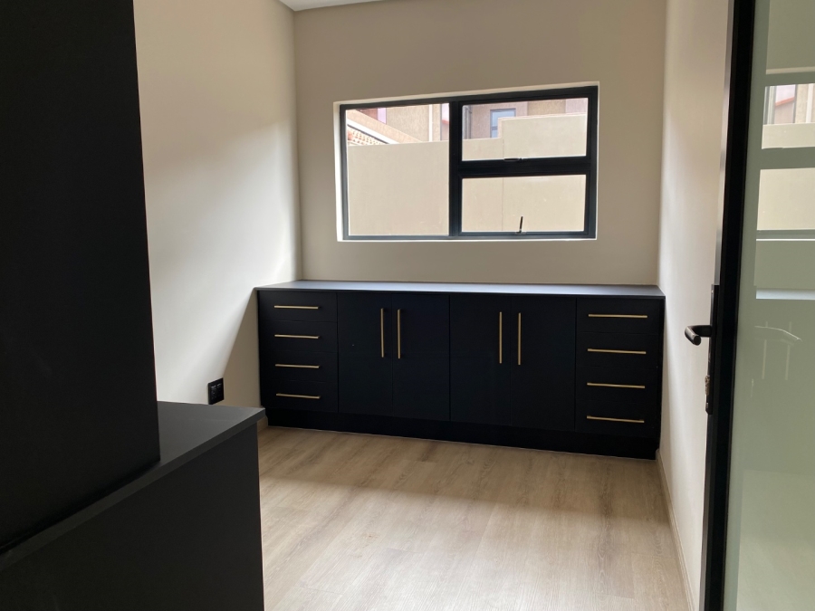 5 Bedroom Property for Sale in Emfuleni Golf Estate Gauteng