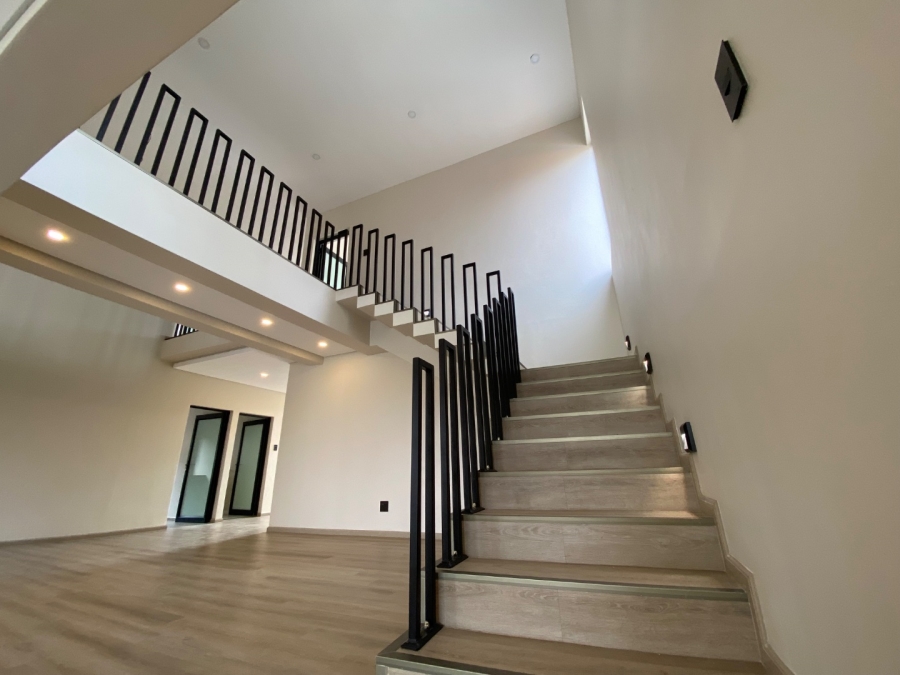 5 Bedroom Property for Sale in Emfuleni Golf Estate Gauteng