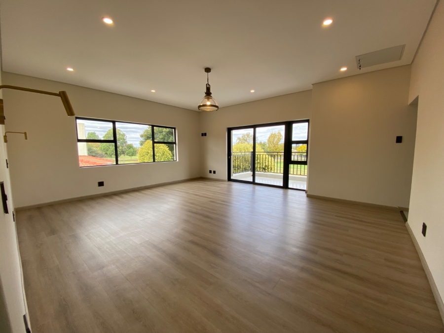 5 Bedroom Property for Sale in Emfuleni Golf Estate Gauteng
