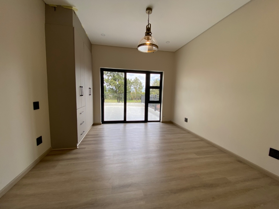 5 Bedroom Property for Sale in Emfuleni Golf Estate Gauteng