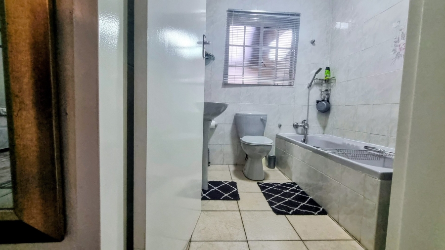 2 Bedroom Property for Sale in Arcon Park Gauteng