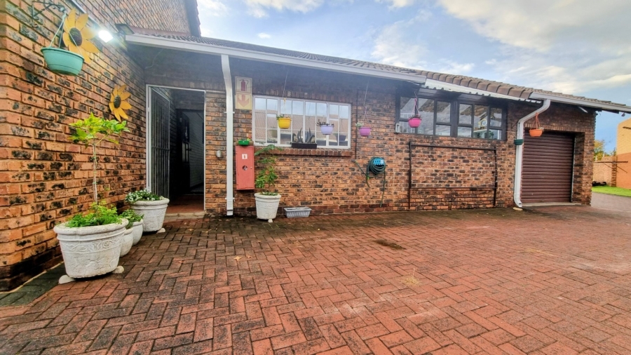 2 Bedroom Property for Sale in Arcon Park Gauteng