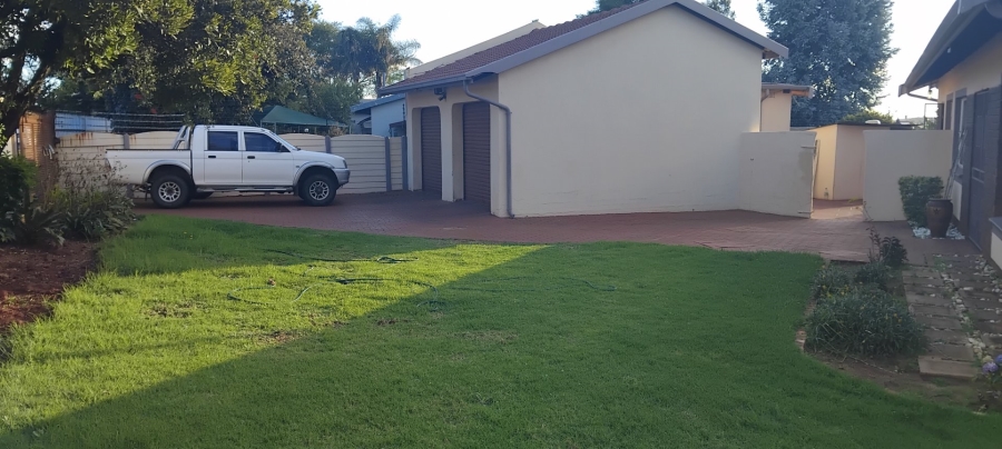 4 Bedroom Property for Sale in Birch Acres Gauteng