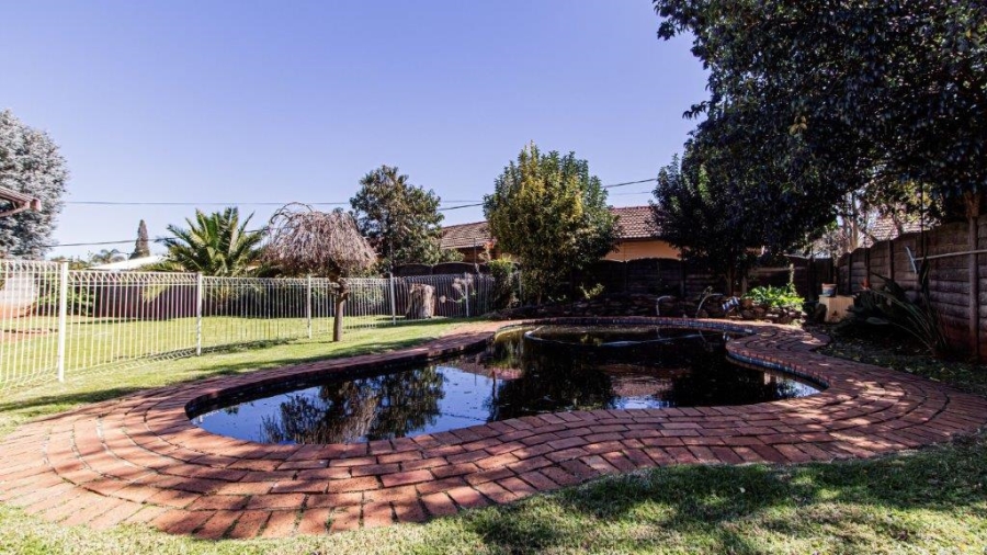 4 Bedroom Property for Sale in Birch Acres Gauteng