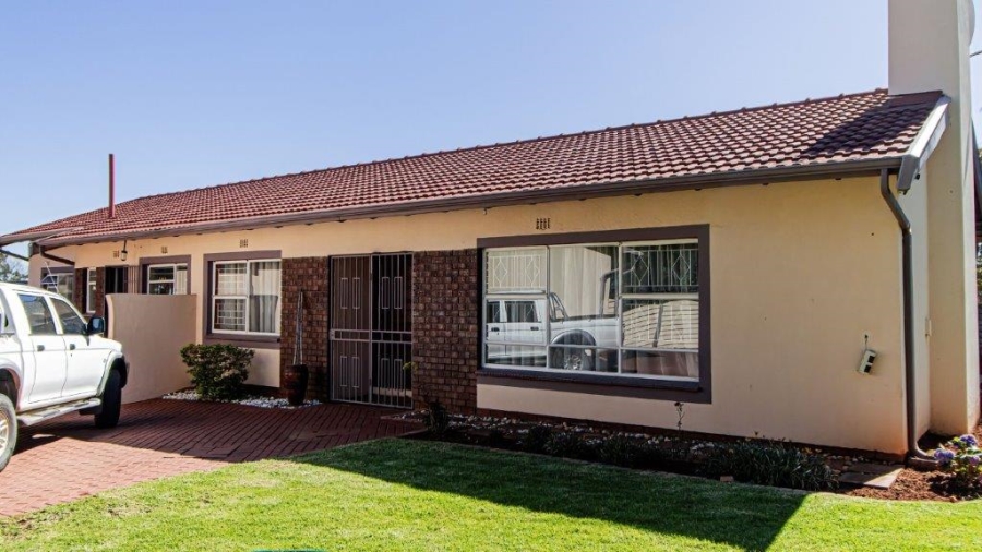 4 Bedroom Property for Sale in Birch Acres Gauteng