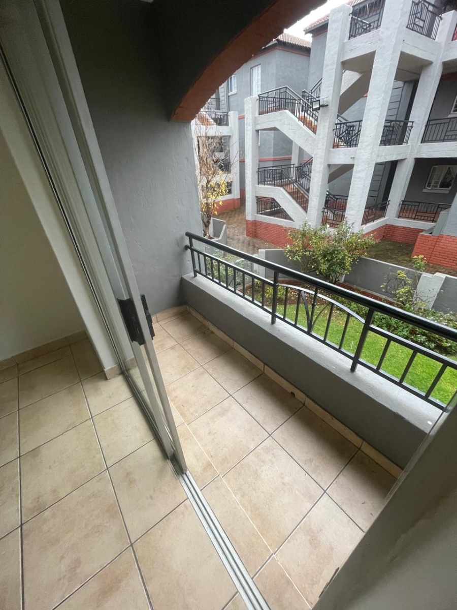 To Let 2 Bedroom Property for Rent in Castleview Gauteng
