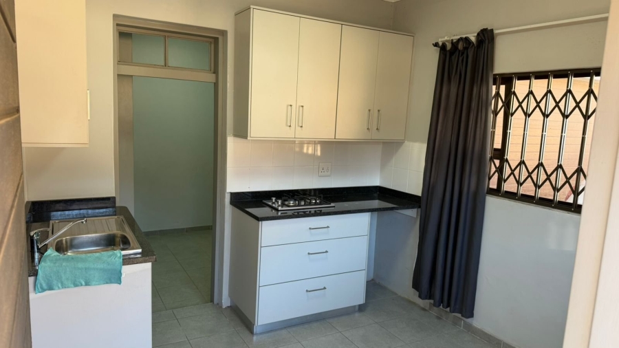 To Let 1 Bedroom Property for Rent in Bedfordview Gauteng
