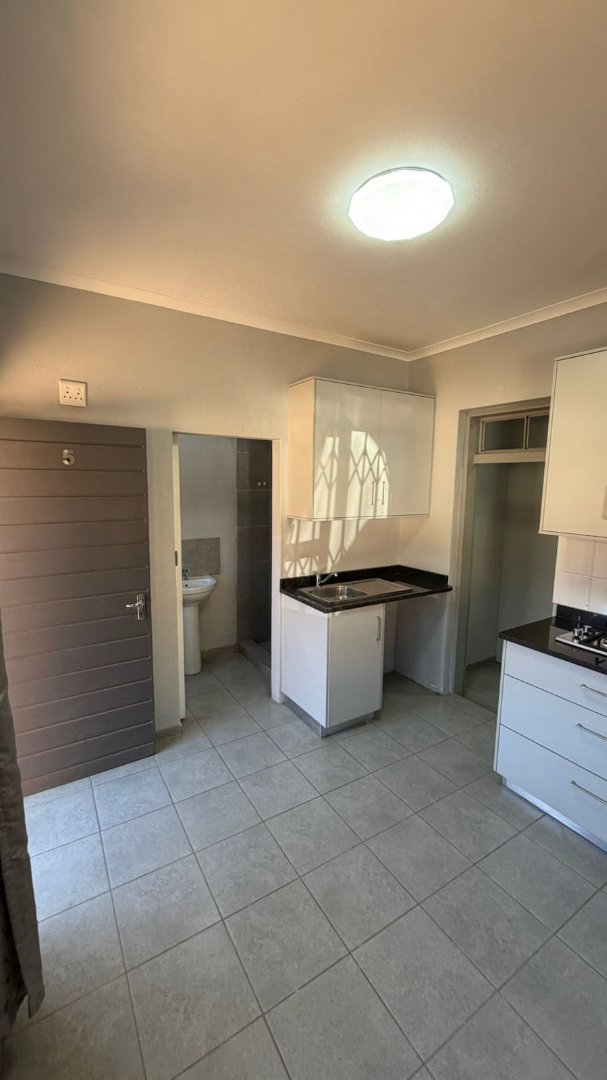 To Let 1 Bedroom Property for Rent in Bedfordview Gauteng