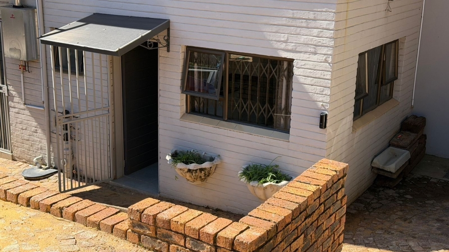 To Let 1 Bedroom Property for Rent in Bedfordview Gauteng
