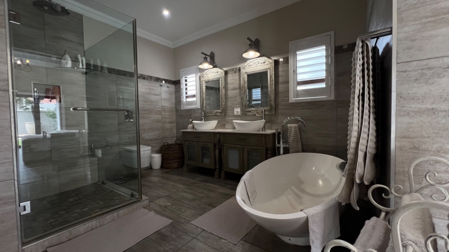 5 Bedroom Property for Sale in Emfuleni Golf Estate Gauteng