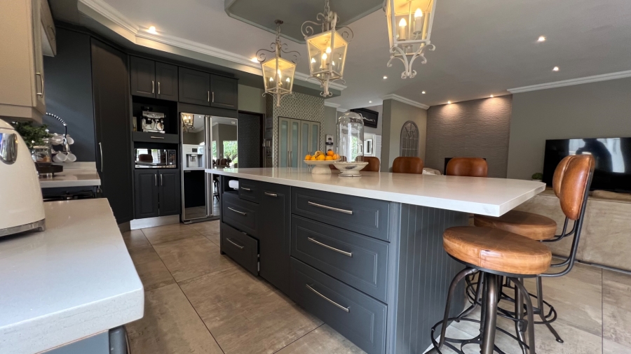 5 Bedroom Property for Sale in Emfuleni Golf Estate Gauteng