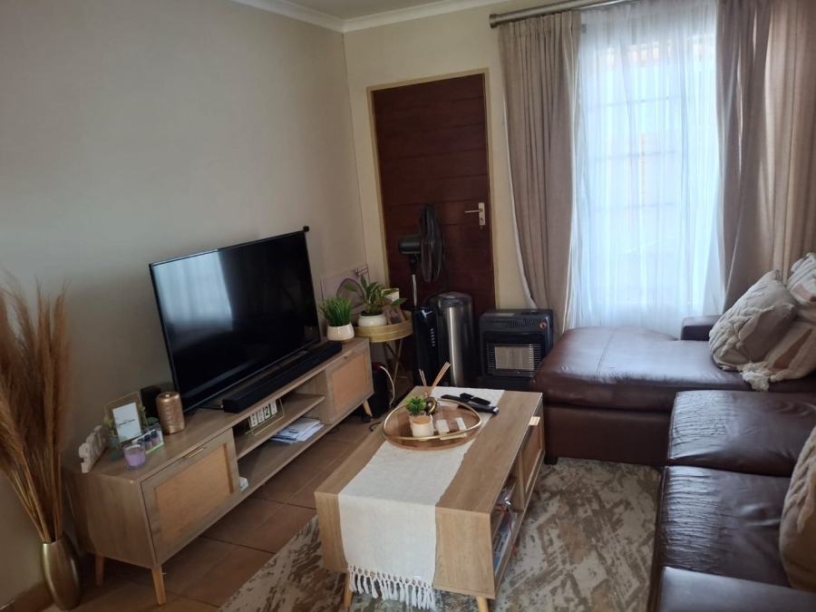 To Let 2 Bedroom Property for Rent in Sky City Gauteng
