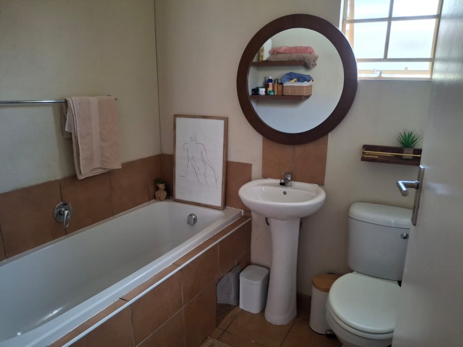 To Let 2 Bedroom Property for Rent in Sky City Gauteng