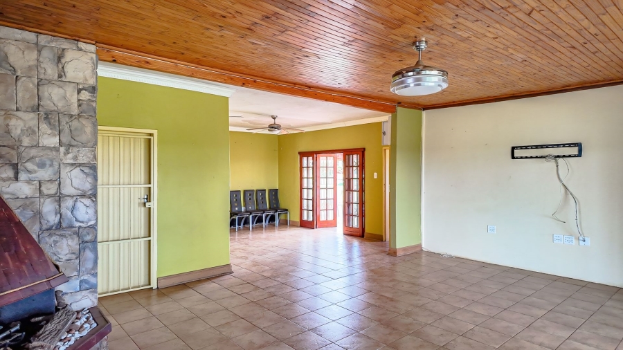 Commercial Property for Sale in Dinokeng Game Reserve Gauteng