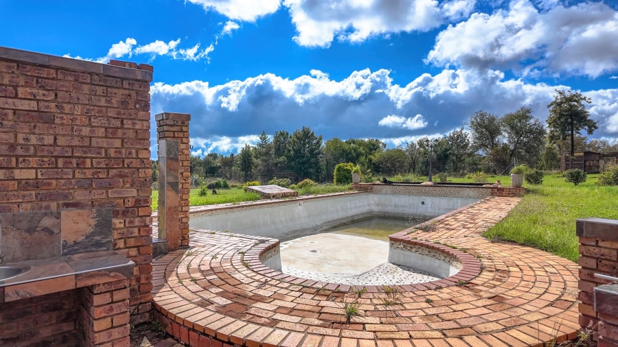 Commercial Property for Sale in Dinokeng Game Reserve Gauteng