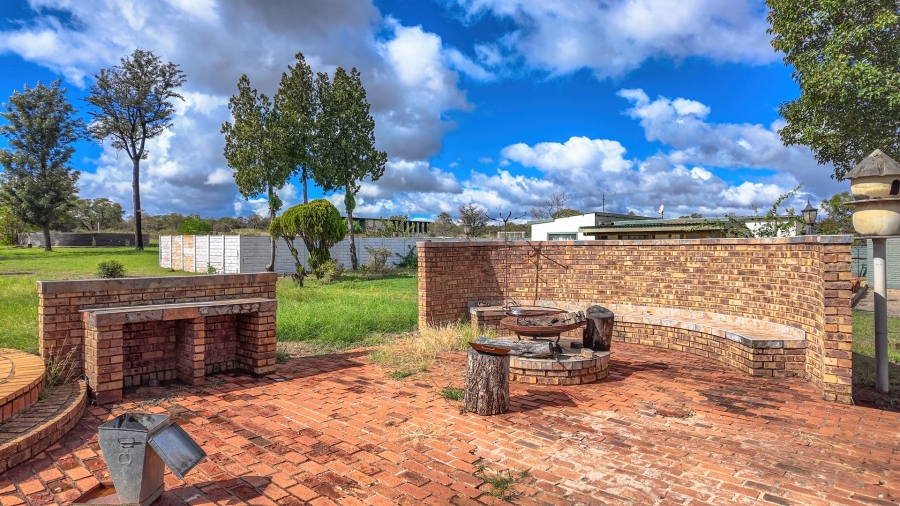 Commercial Property for Sale in Dinokeng Game Reserve Gauteng