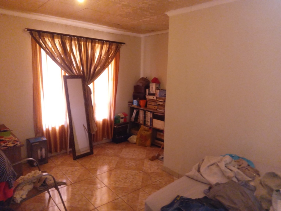 7 Bedroom Property for Sale in Atteridgeville Gauteng