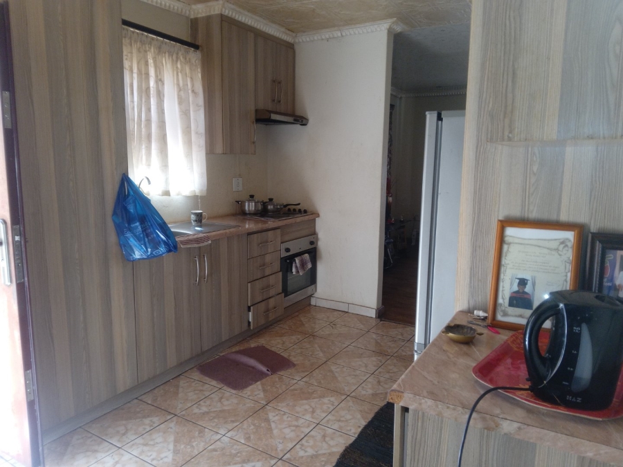 7 Bedroom Property for Sale in Atteridgeville Gauteng