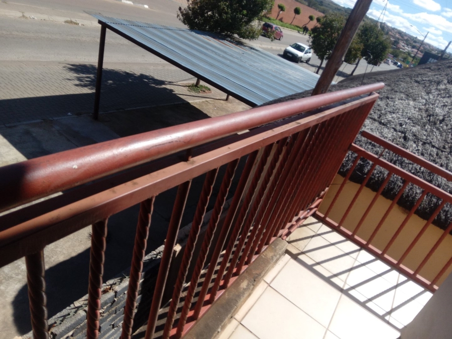 7 Bedroom Property for Sale in Atteridgeville Gauteng