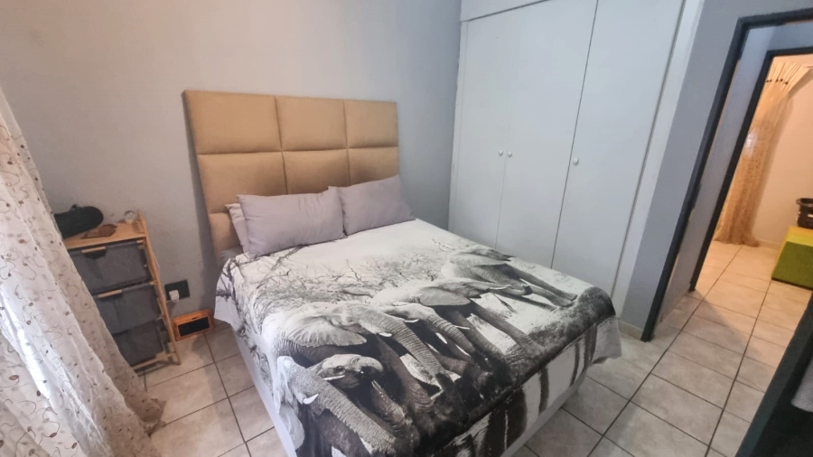 2 Bedroom Property for Sale in Vorna Valley Gauteng