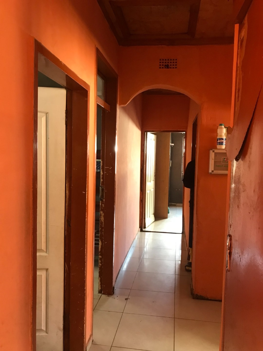 4 Bedroom Property for Sale in Pimville Zone 5 Gauteng