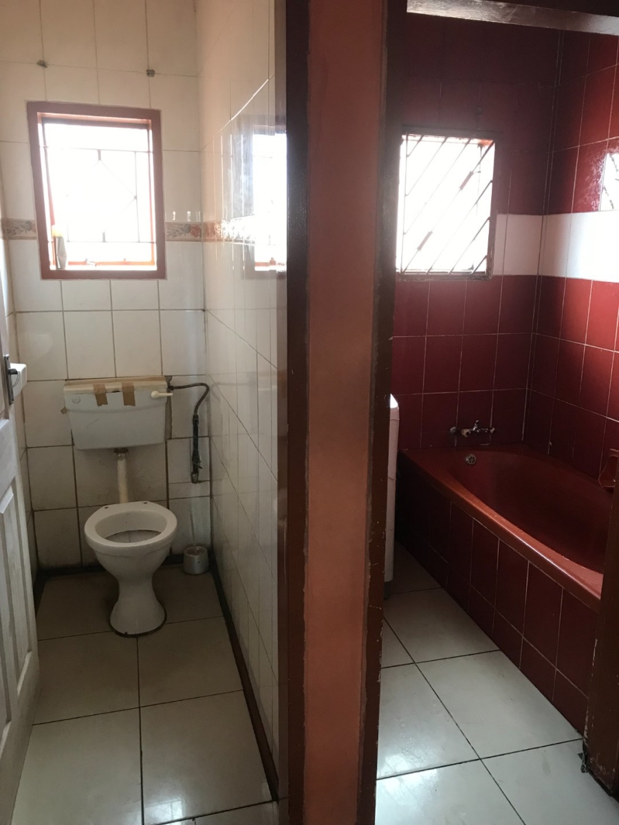 4 Bedroom Property for Sale in Pimville Zone 5 Gauteng