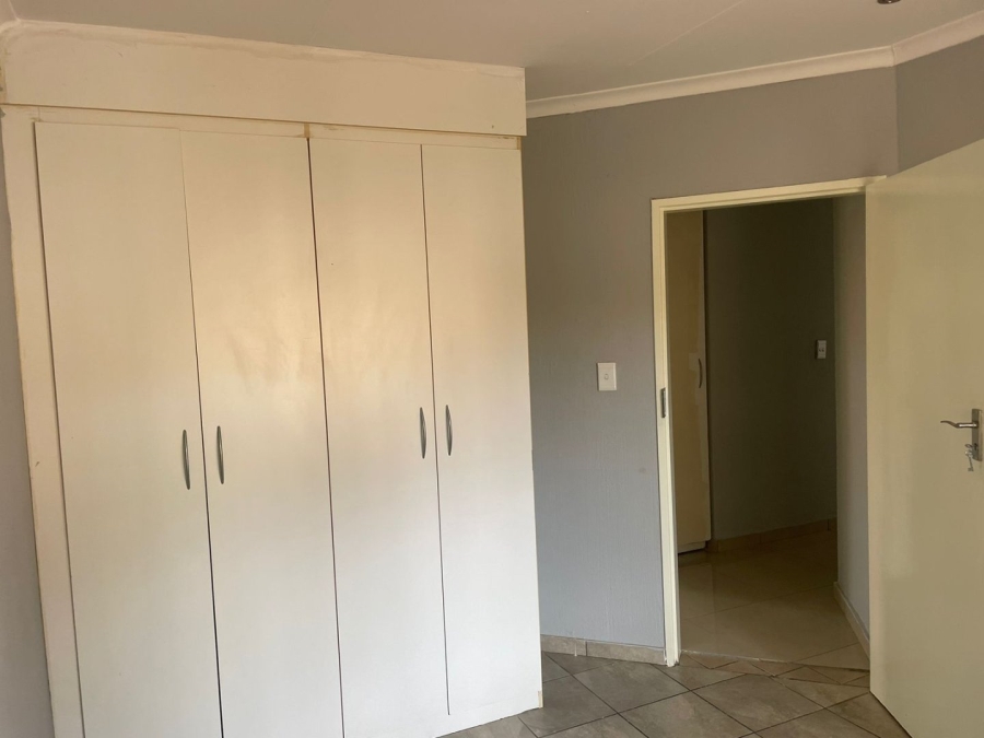 To Let 3 Bedroom Property for Rent in Witpoortjie Gauteng