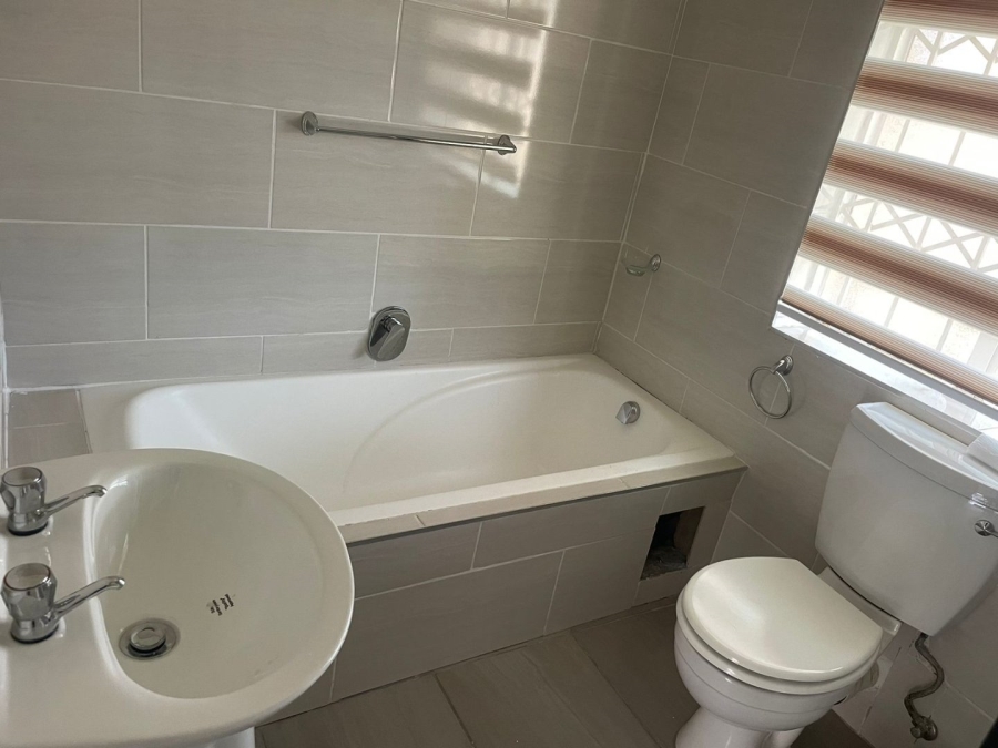 To Let 3 Bedroom Property for Rent in Witpoortjie Gauteng