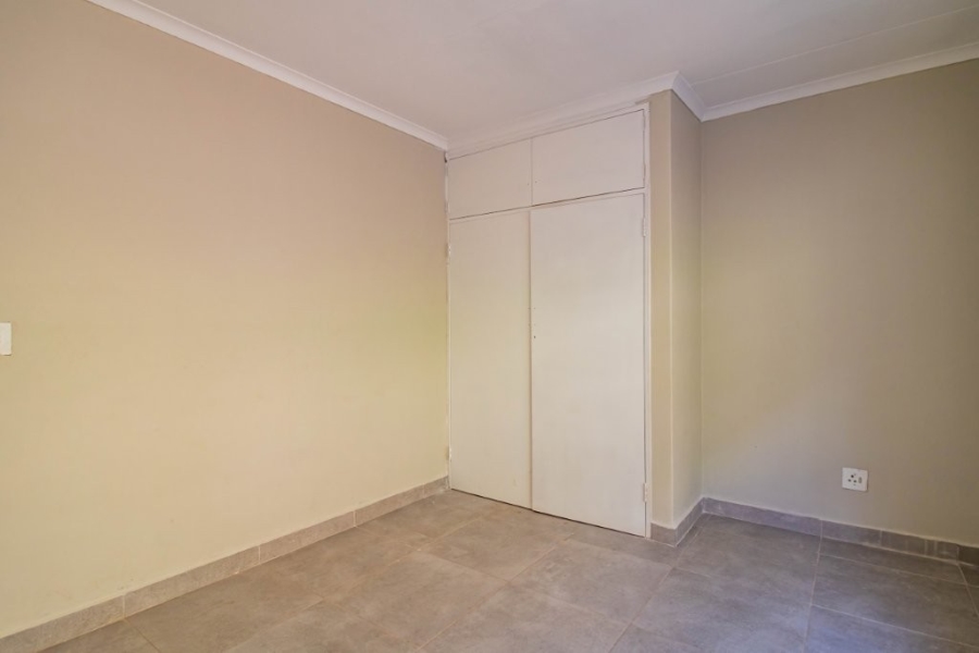 4 Bedroom Property for Sale in Roodekrans Gauteng