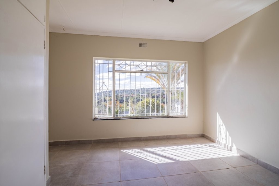 4 Bedroom Property for Sale in Roodekrans Gauteng