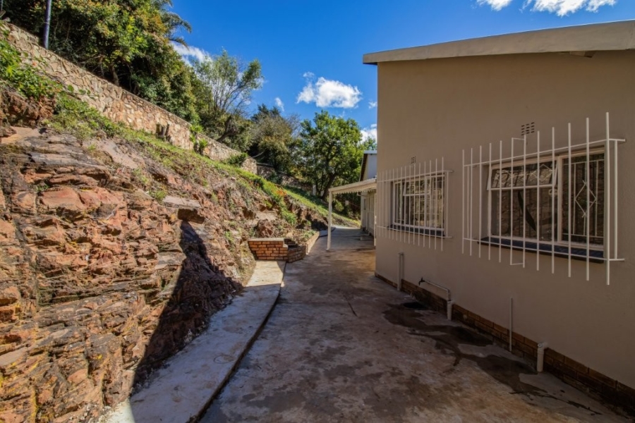 4 Bedroom Property for Sale in Roodekrans Gauteng