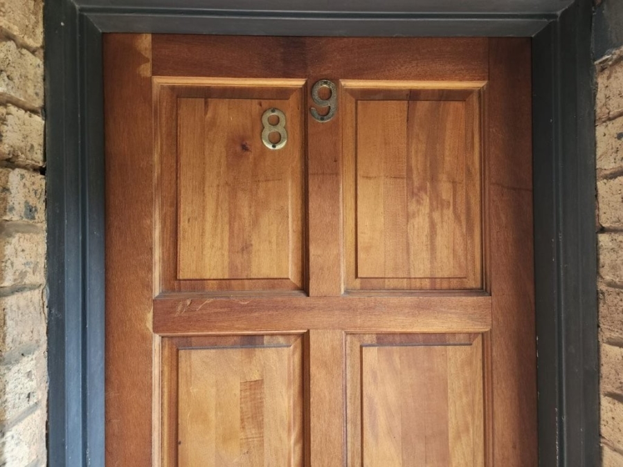 1 Bedroom Property for Sale in Elspark Gauteng