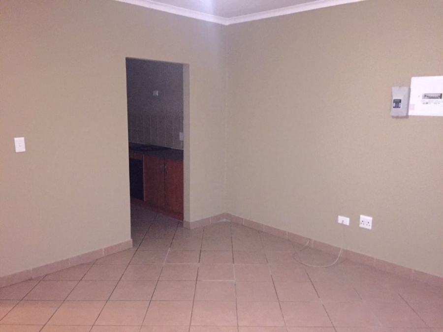1 Bedroom Property for Sale in Elspark Gauteng