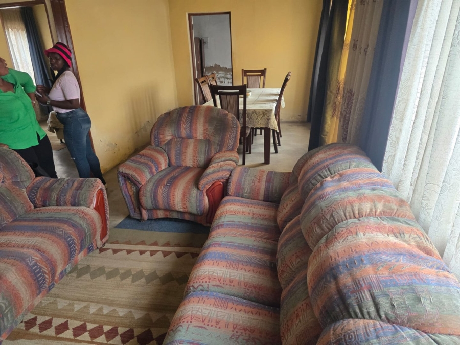 2 Bedroom Property for Sale in Tembisa Central Gauteng
