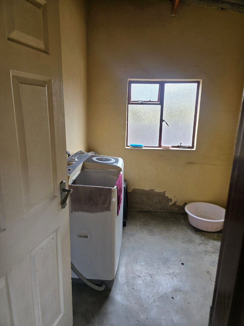 2 Bedroom Property for Sale in Tembisa Central Gauteng