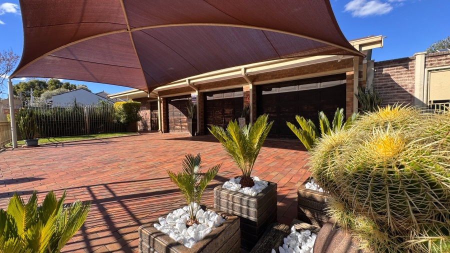 4 Bedroom Property for Sale in Risiville Gauteng