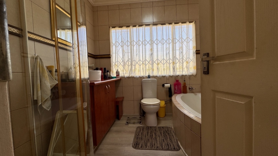 4 Bedroom Property for Sale in Risiville Gauteng