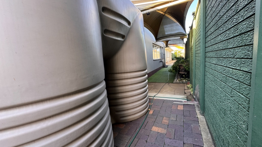 4 Bedroom Property for Sale in Risiville Gauteng