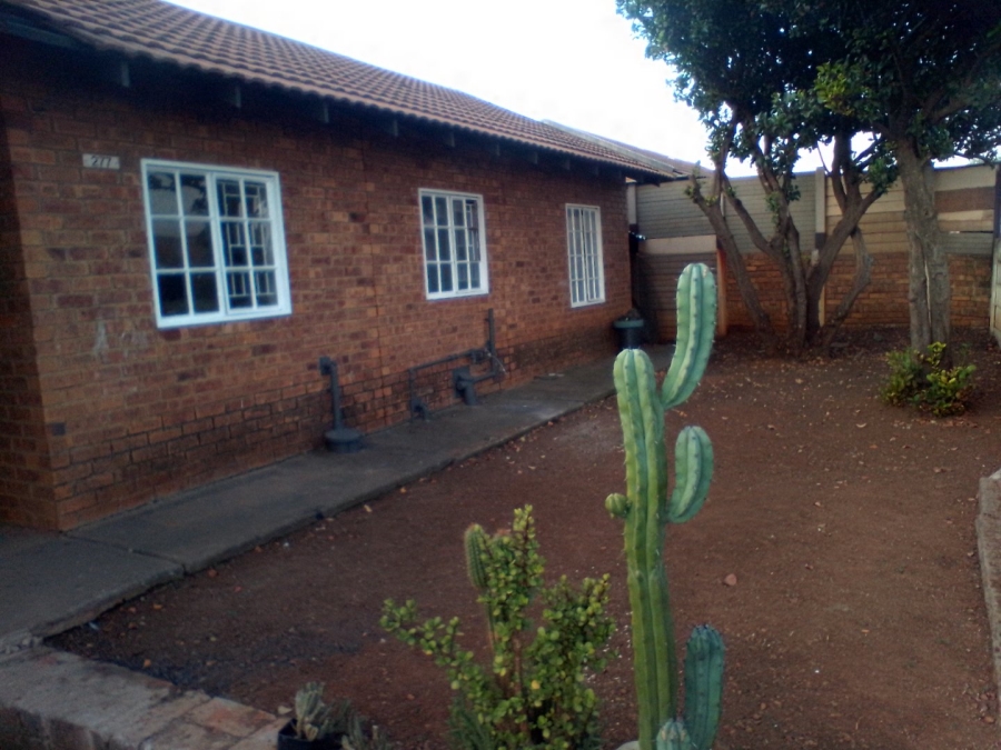 3 Bedroom Property for Sale in Elandspoort Gauteng