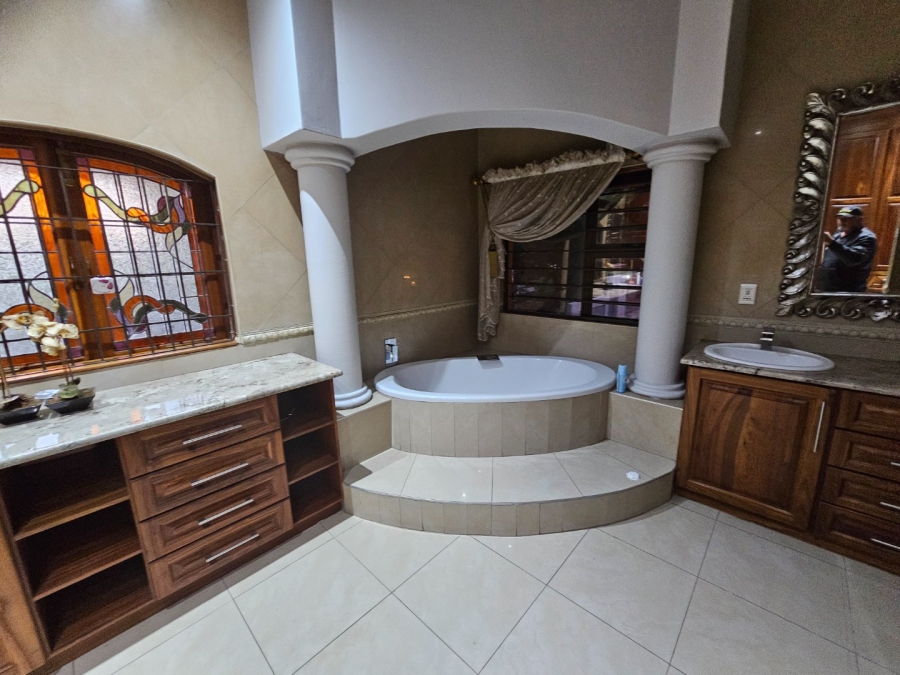 3 Bedroom Property for Sale in Magalieskruin Gauteng