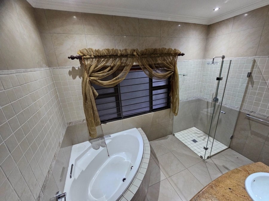3 Bedroom Property for Sale in Magalieskruin Gauteng