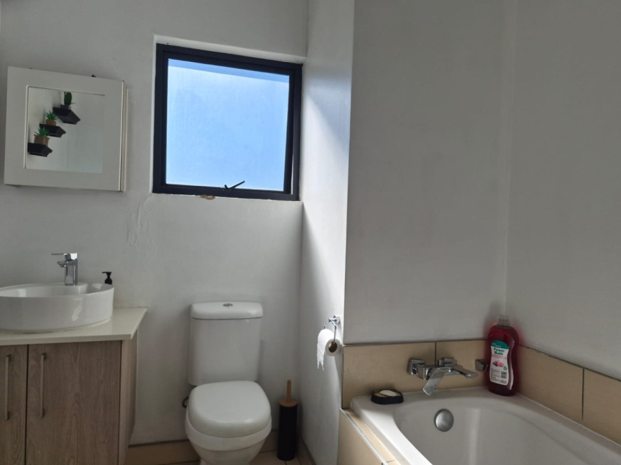  Bedroom Property for Sale in Halfway Gardens Gauteng